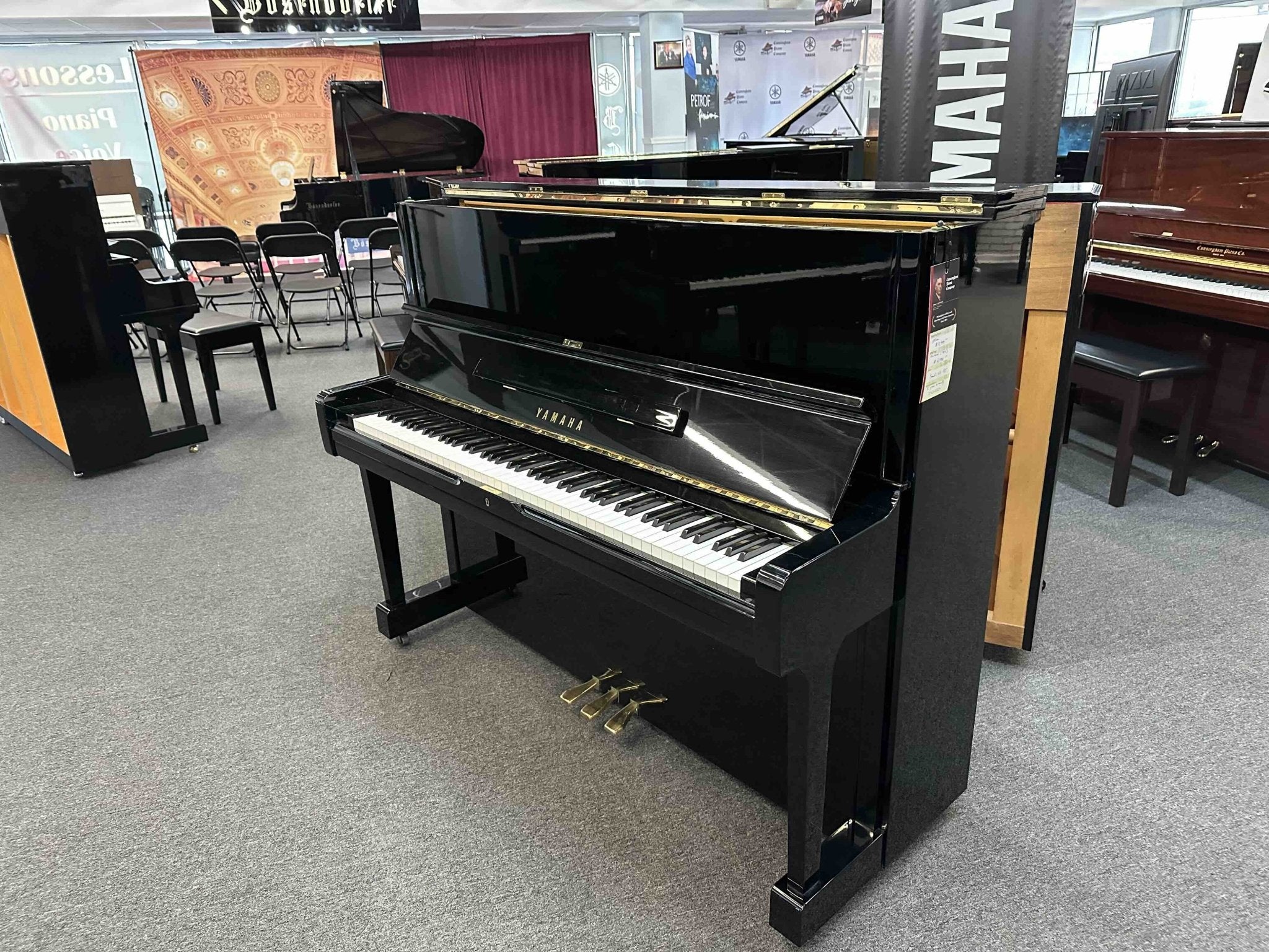Pre-Owned Yamaha U1 48