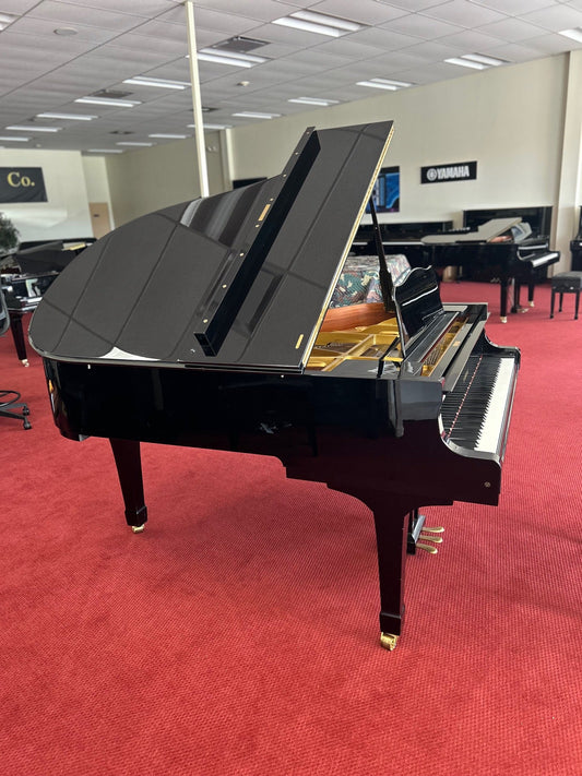 Yamaha C3 6′1″ Grand Piano – Polished Ebony | Built in 1986 | 5 - Year Warranty - Cunningham Piano