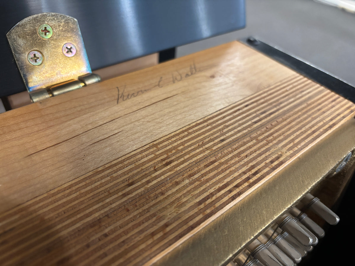 Charles Walter Upright - Photo 3