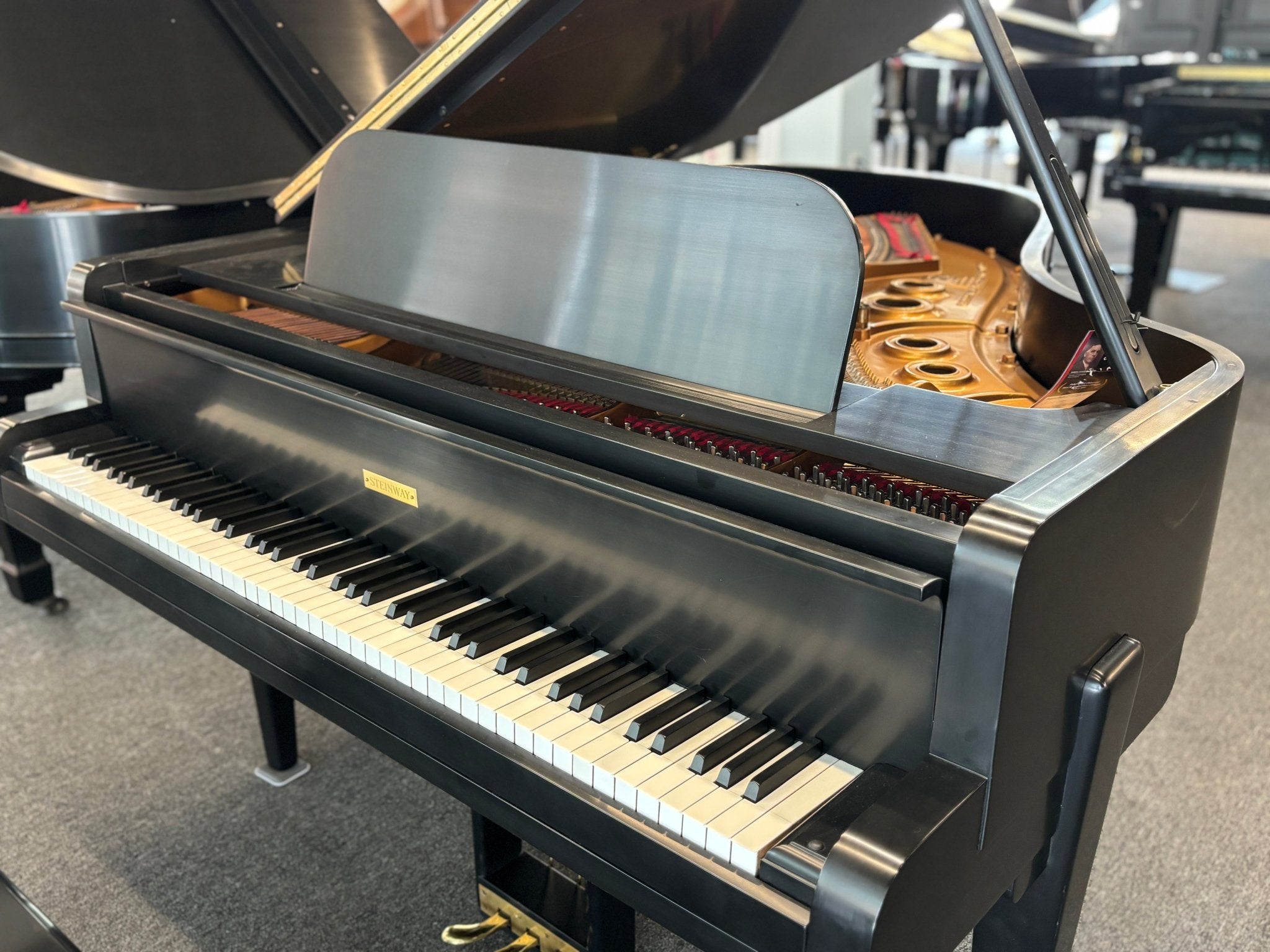 1942 Steinway Model L 5′10″ Grand Piano – Restored | Art Deco Case | Satin Ebony - Cunningham Piano