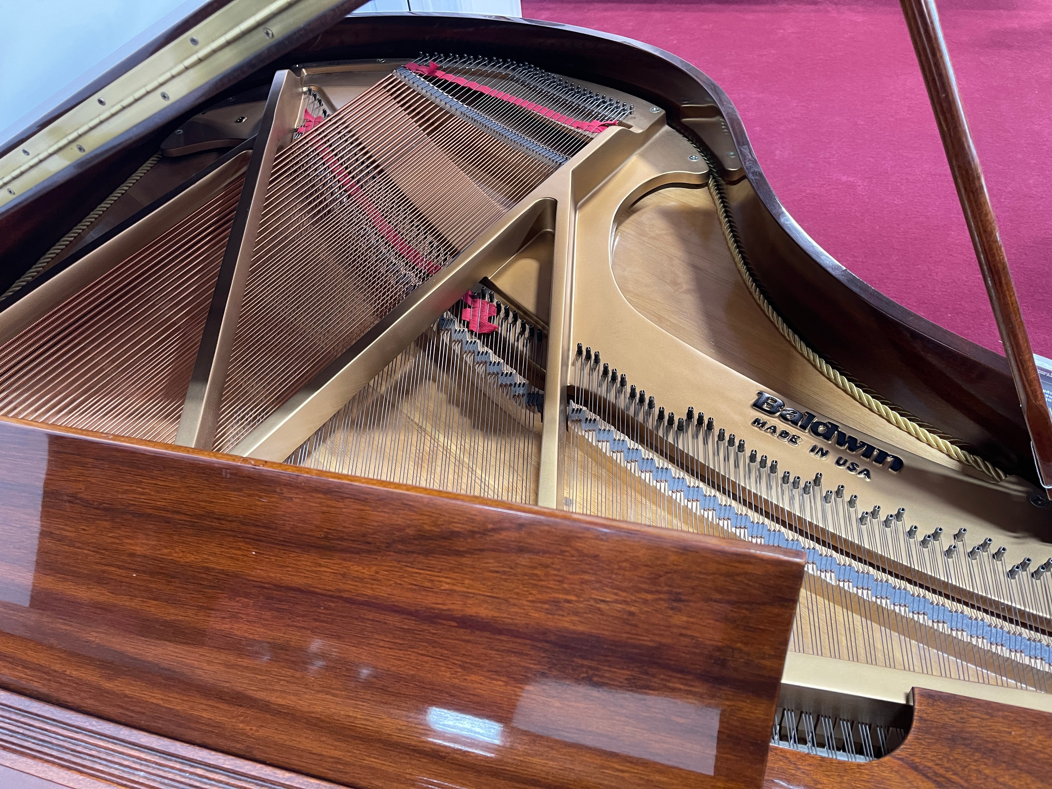 Baldwin Classic 410\ Baby Grand PianoBaldwin Classic 410\ Baby Grand Piano  