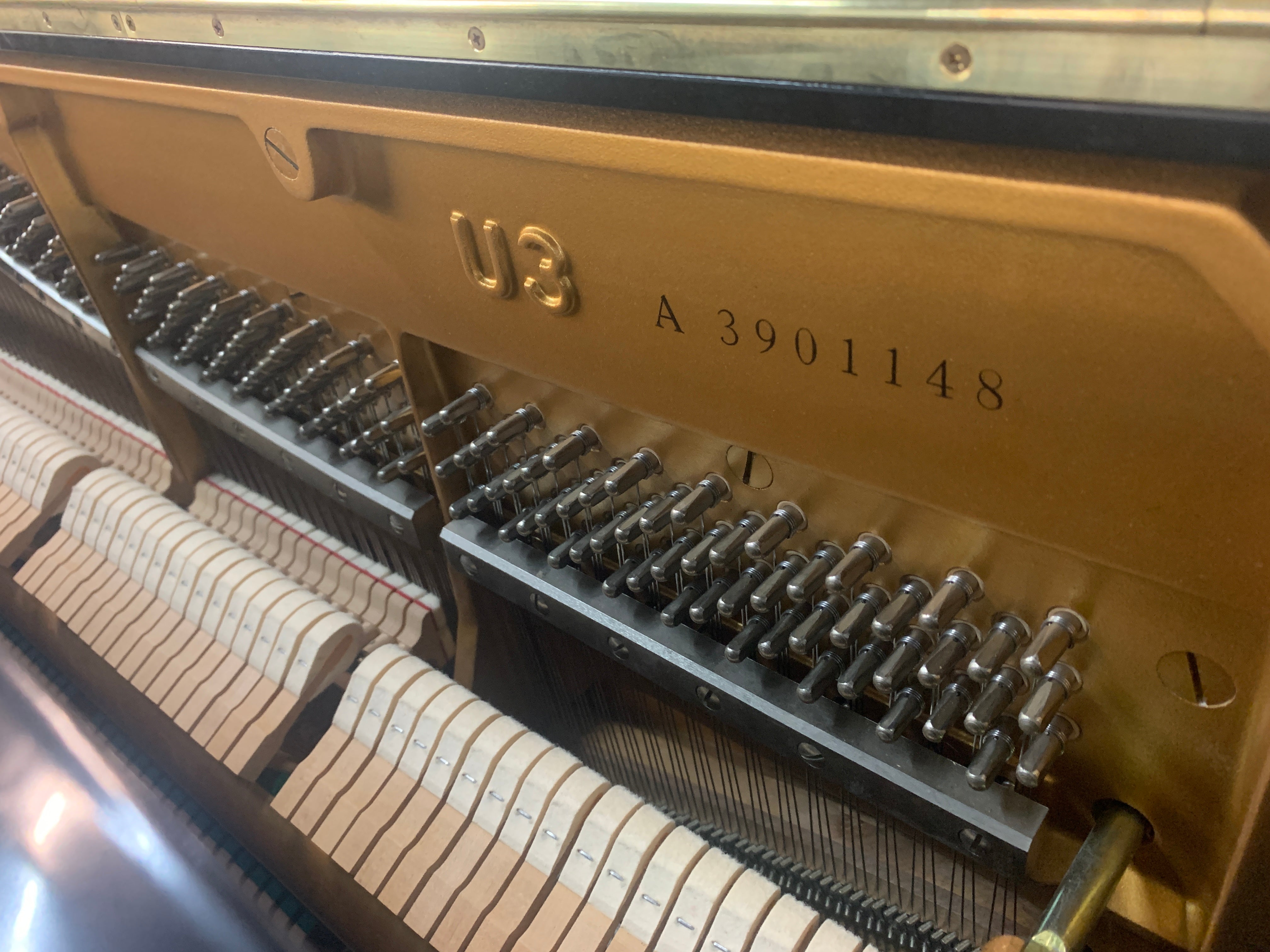 Yamaha U3 - Ebony Polish - Preowned