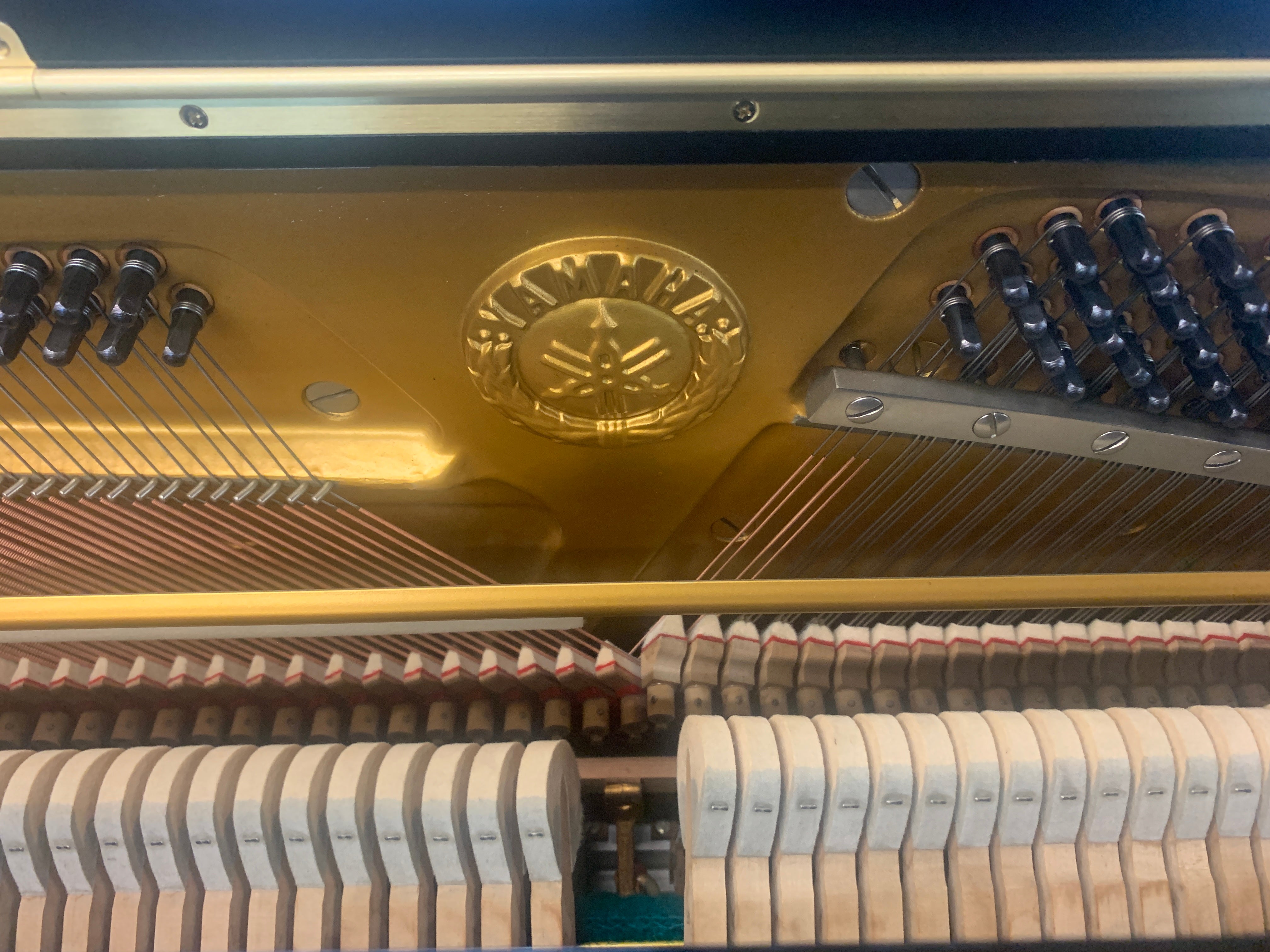 Yamaha U1 Ebony Polish - PreOwned