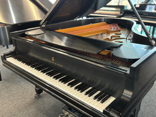 Steinway O 5'10" Grand Piano