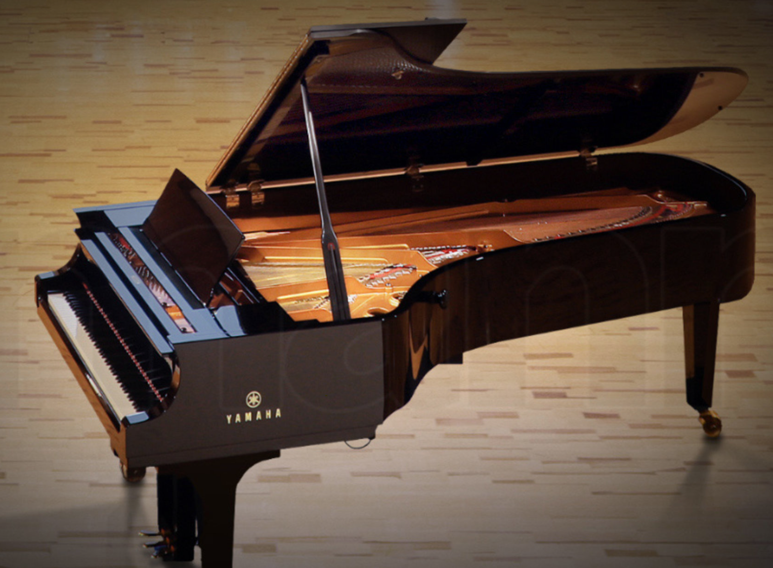 Yamaha CFX 9' Concert Grand Piano Merging Tradition & Innovation